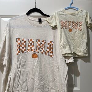Size 2x mama and size 2t baby. Both have only been worn once.